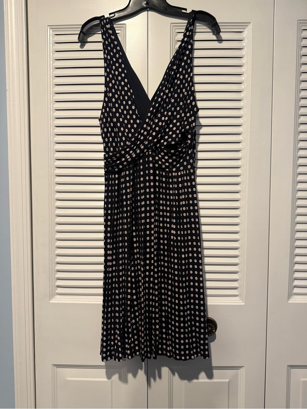 Loft Women's V-Neck Sleeveless Dress
